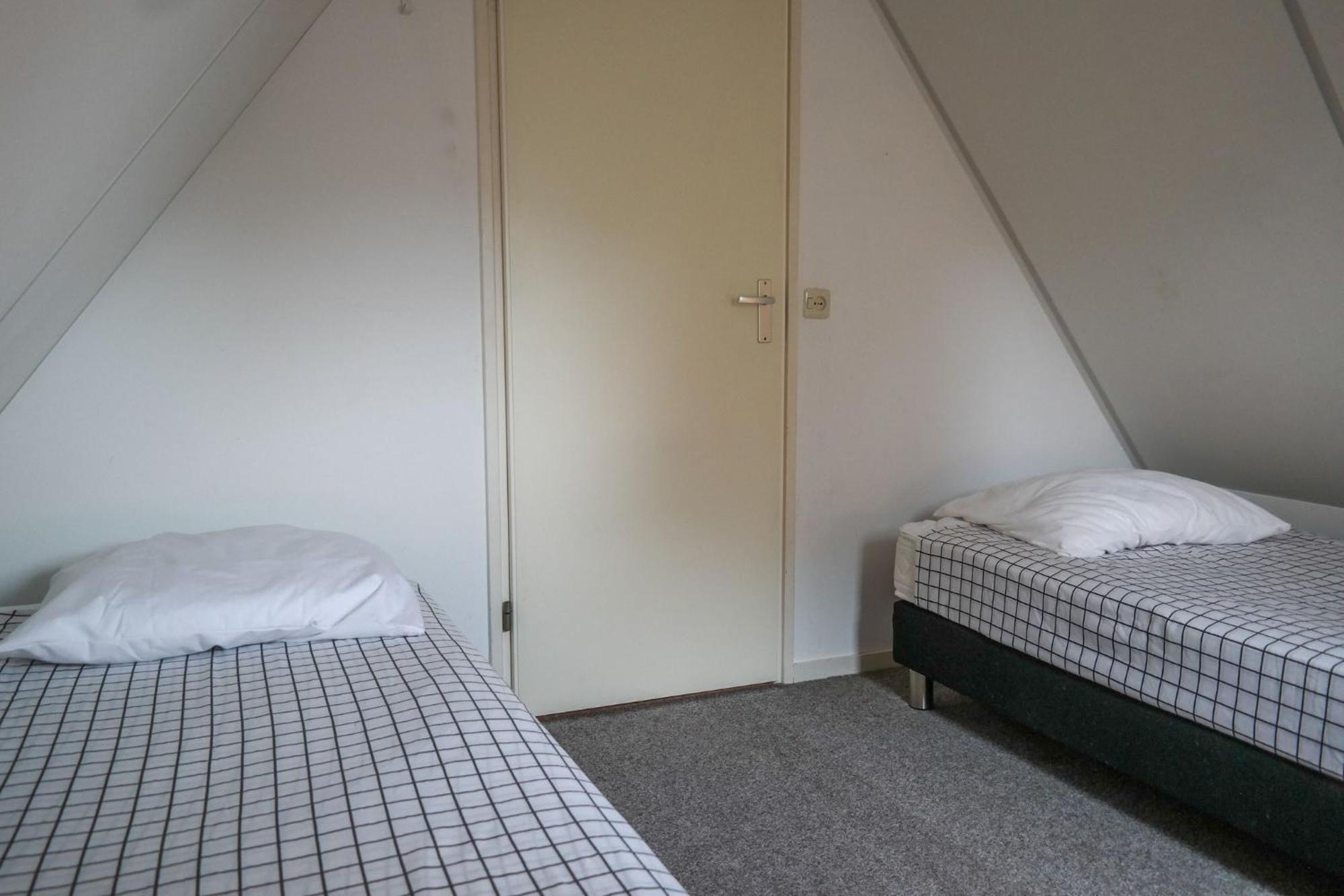 Merle 6 Pers Modern Holiday Home With Private Fenced Garden Anjum Exteriör bild